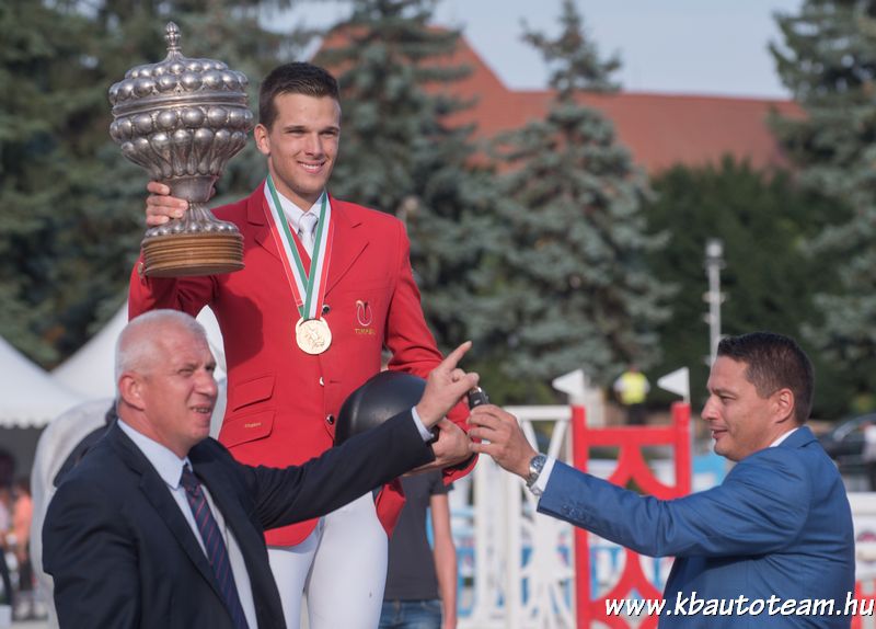 ifj. Szabó Gáboré az új Tipo